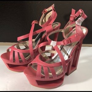 Women’s Bertinni Coral Heels size 9
